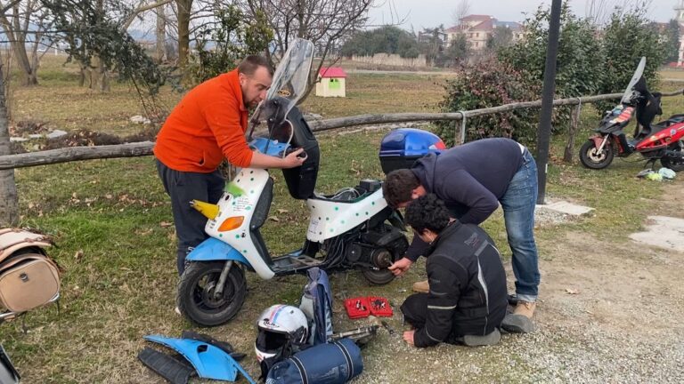 7 controlli da fare prima di un viaggio in motorino